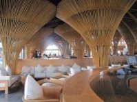 Nhà bằng tre cao cấp hút khách