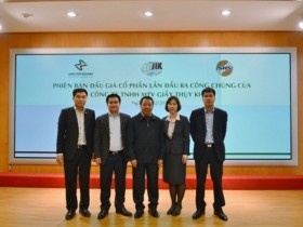 Cổ phần Giầy Thụy Khuê được săn đón