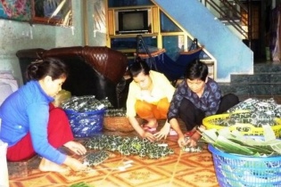 Làng nghề nem, chả Chợ Huyện "chạy tẹt ga" phục vụ Tết