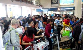 Cháy vé, cò hàng không ăn dày ngày Tết