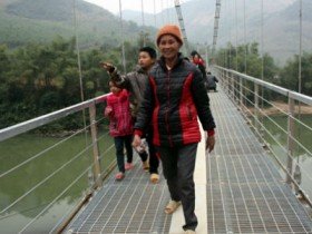 Đưa vào sử dụng 80 cầu treo dân sinh