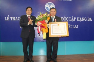 Hai cán bộ cấp cao ngành viễn thông nghỉ hưu từ tháng 3