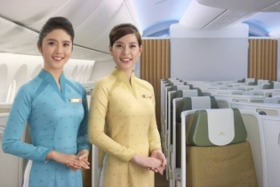 Phi công, tiếp viên Vietnam Airlines có đồng phục mới