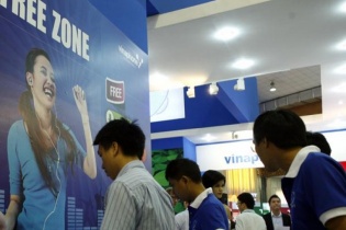 Viettel và MobiFone tạo gọng kìm, VinaPhone khó thở?