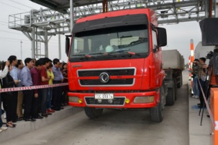 Áp dụng công nghệ thu phí mới trên QL1 và QL14