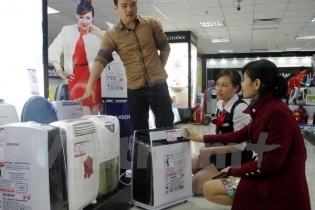 Máy sấy quần áo, máy hút ẩm đắt khách