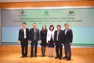 Xe điện Hà Nội bán hết cổ phần cho 8 nhà đầu tư