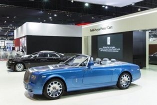 Lễ hội xe hơi Bangkok 2015: Phantom Drophead Coupé tỏa sáng