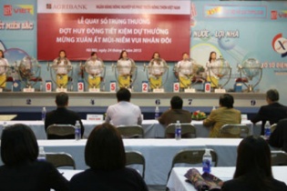 Khách hàng của Agribank trúng thưởng 1 tỷ đồng