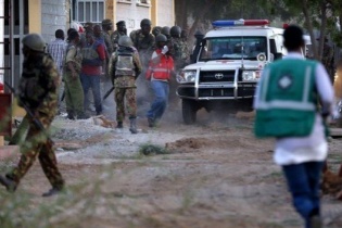 Thảm sát kinh hoàng tại trường đại học ở Kenya, 147 người chết