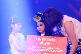 Đức Vĩnh đoạt quán quân Vietnam"s Got Talent 2015