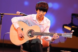 Thần đồng guitar Hàn Quốc sắp sang Việt Nam