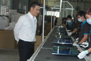 Từ "tay buôn" thành ông chủ nhà máy 20 triệu USD