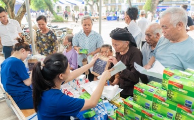 Giải pháp ứng phó với thách thức già hóa dân số tại Việt Nam