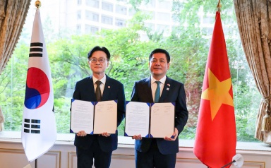 Việt Nam và Hàn Quốc hợp tác chặt chẽ về thương mại, công nghiệp