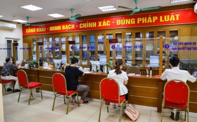 Hà Nội yêu cầu khẩn trương cắt giảm 30% điều kiện đầu tư, giảm gánh nặng cho doanh nghiệp