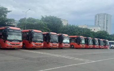 Hơn 7,7 tỷ đồng tổ chức xe đưa rước cán bộ, công chức, viên chức đi làm ở TP.HCM