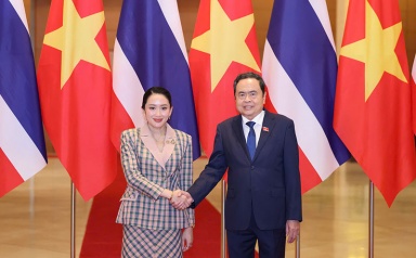 Chủ tịch Quốc hội Trần Thanh Mẫn hội kiến Thủ tướng Thái Lan