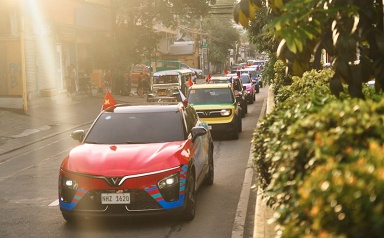 Dàn xe điện VinFast cực chất khuấy động đường phố Philippines