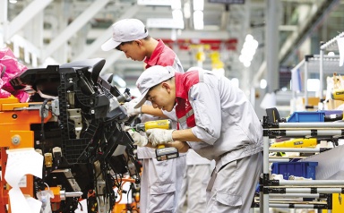 Kinh tế nửa đầu năm đạt kết quả vượt trội