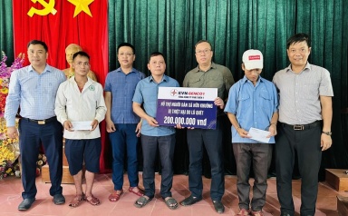 Tổng công ty Phát điện 1 kịp thời hỗ trợ 400 triệu đồng cho vùng lũ Tương Dương