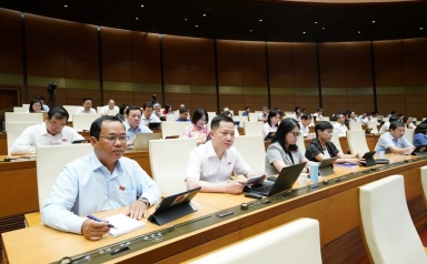 Rút ngắn nhiệm kỳ Quốc hội và Hội đồng nhân dân để kịp thời kiện toàn nhân sự cấp cao