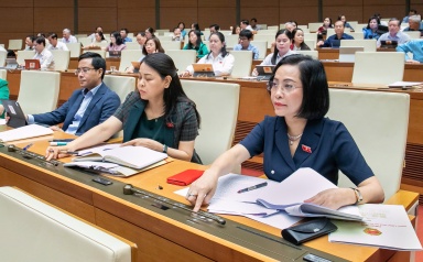 Quốc hội chốt chính sách đặc biệt phát triển kinh tế tư nhân, có hiệu lực ngay