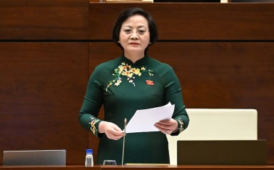 Nghị trường và chia sẻ xúc động của đại biểu trước giờ bấm nút nghị quyết lịch sử