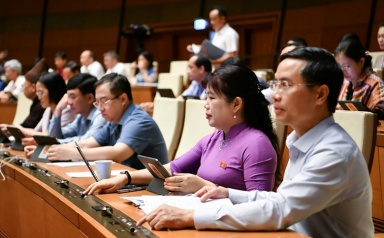 Nới lỏng chính sách nhập/trở lại quốc tịch Việt Nam