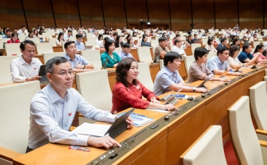 Quốc hội “chốt” giảm 2% thuế giá trị gia tăng đến hết năm 2026, đối tượng được giảm thuế mở rộng