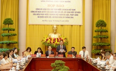 Công bố Lệnh của Chủ tịch nước về sửa đổi, bổ sung Hiến pháp