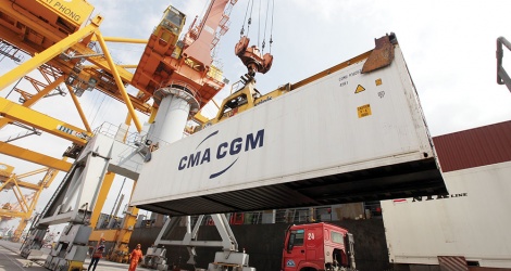 Giá cước container biến động: Tàu ngoại thu lợi, tàu nội hụt hơi - Vimarsana News