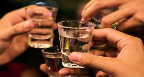 Uống rượu như thế nào trong ngày Tết để hạn chế nguy cơ gây ngộ độc?