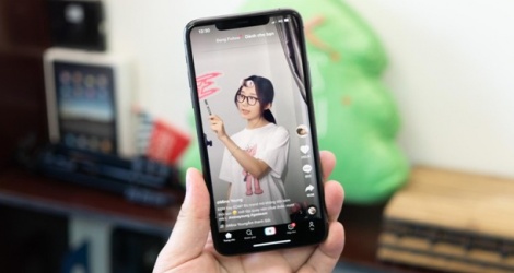 Gen Z, Gen Y chơi game, lướt mạng xã hội từ 5 - 7 giờ/ngày