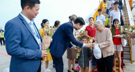 Bamboo Airways đón chuyến bay thứ 10.000 sau... Bamboo Airways đón chuyến bay thứ 10.000 sau...