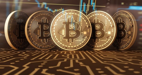Giá Bitcoin tăng mạnh, áp sát 10.000 USD/BTC