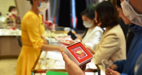 Giá vàng trong nước tăng 1,5 triệu đồng/lượng khi giá thế giới tăng 200 USD/ounce