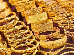 Giá vàng giảm 600.000 đồng/lượng, thế giới giữ mốc 4.400 USD/ounce