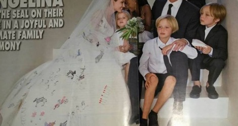 Jennifer Aniston xuất hiện trên váy cưới của Angelina Jolie