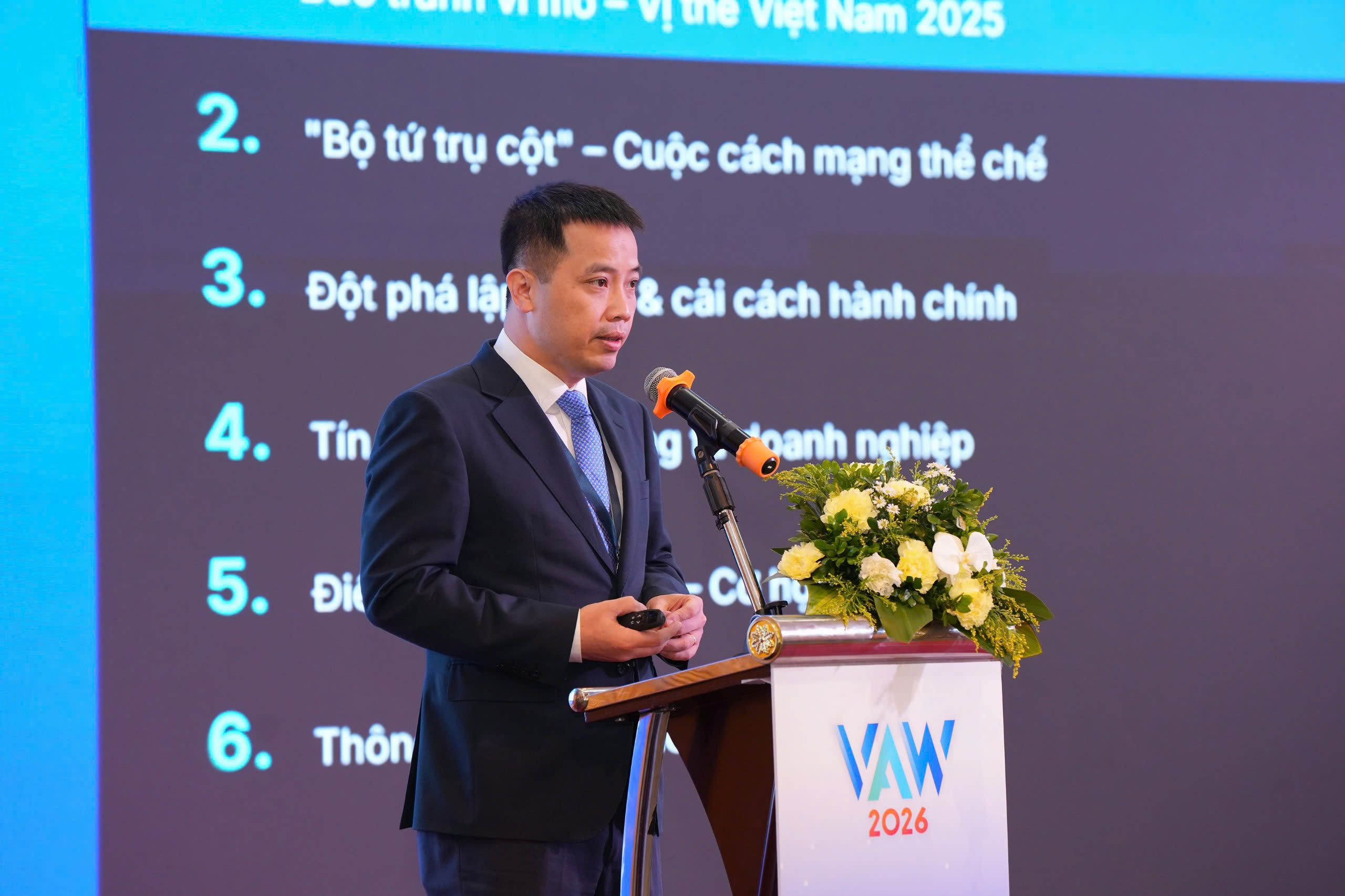 gen-h-viac 2.jpg gen-h-viac 2.jpg