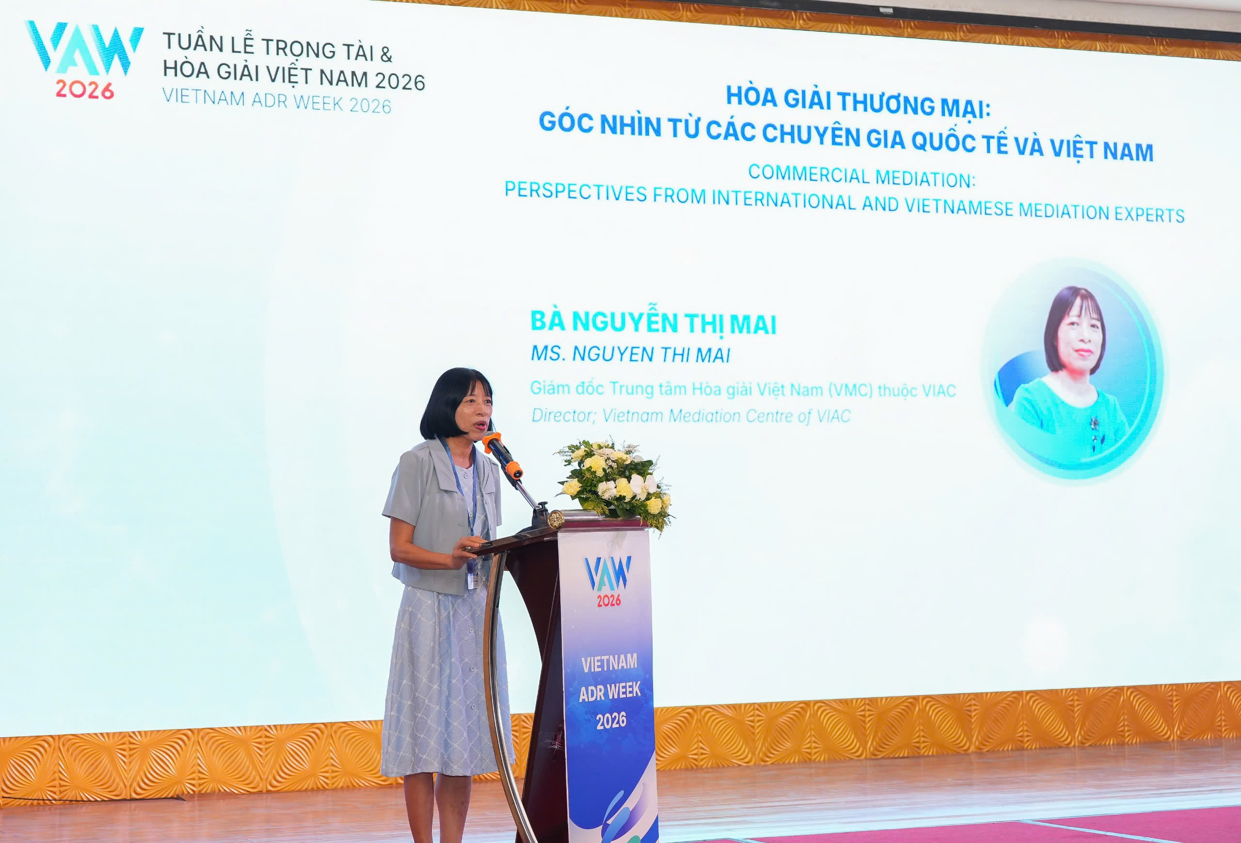gen-h-h&ograve;a giải - b&agrave; mai.jpg