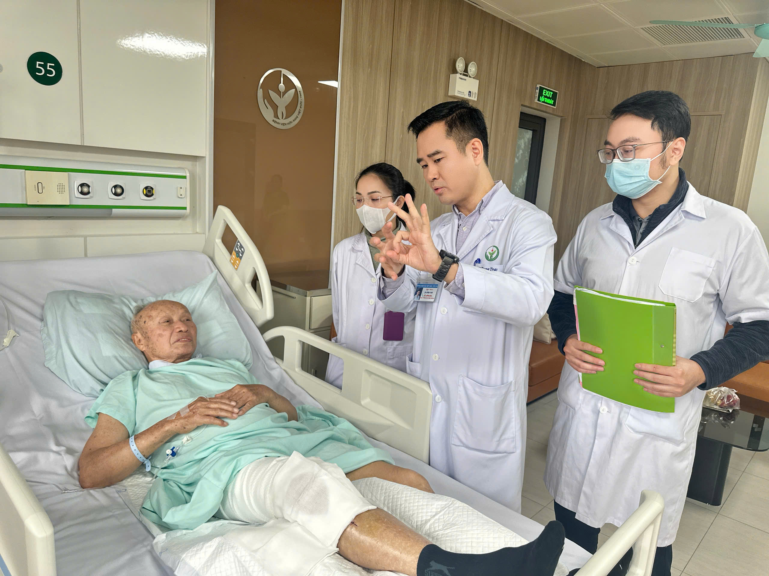 edit edit