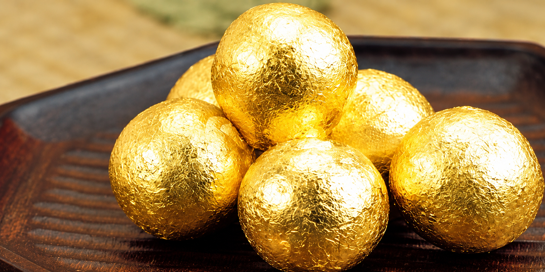 Golden Foil Sweets Pyramid