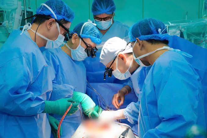 ai-va-telehealth-la-nhung-lan-song-moi-trong-dieu-tri-benh-tim-mach