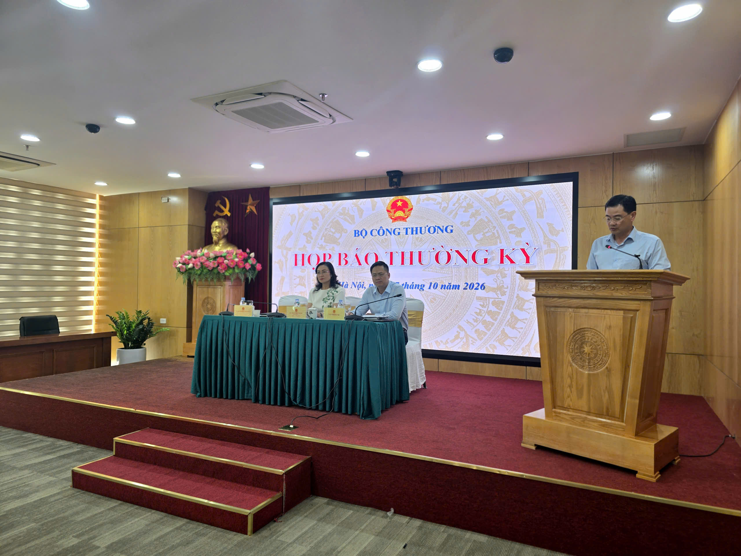 Sơn