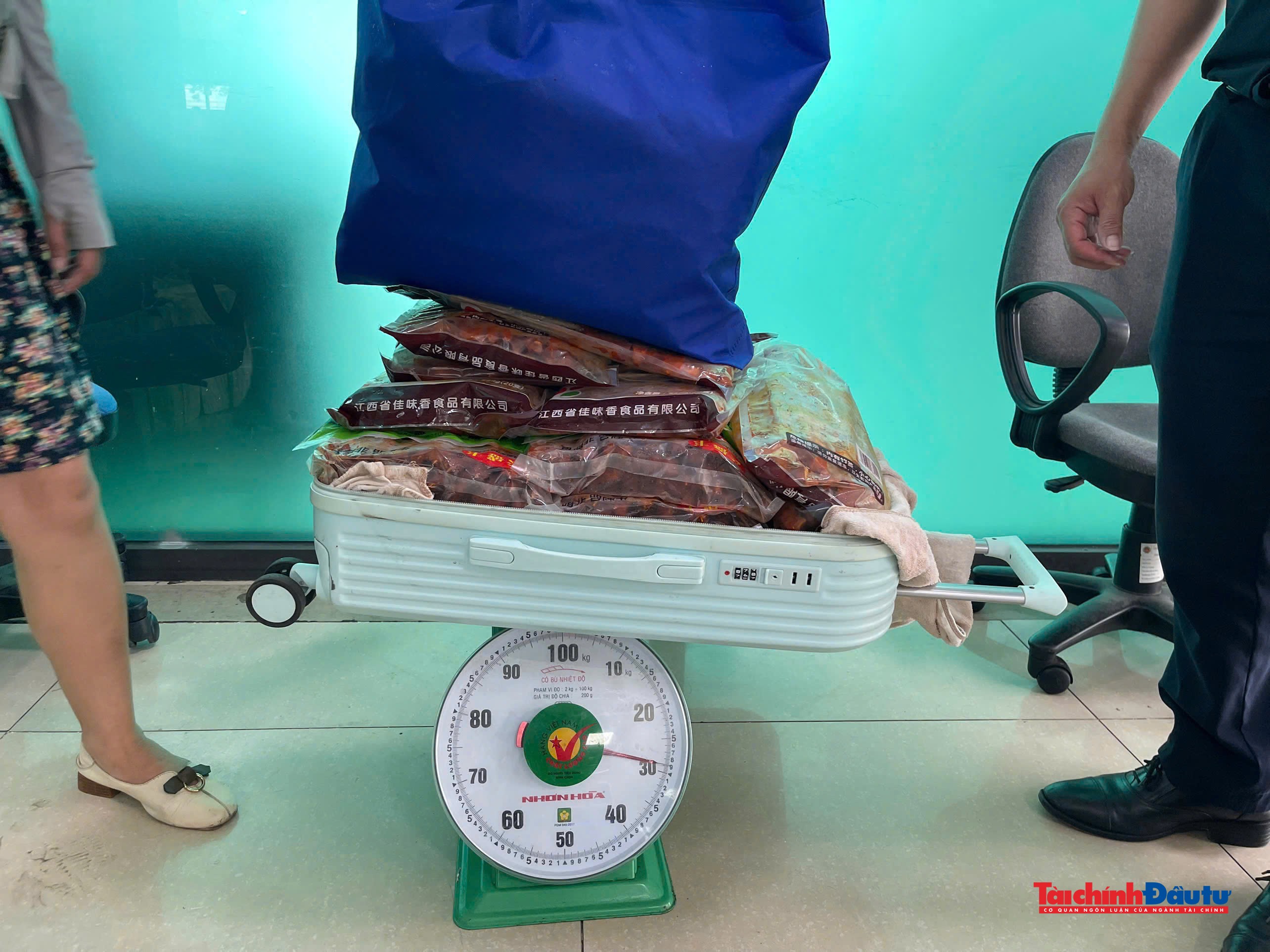 Ảnh 06.Vụ bắt 330kg thực phẩm đ&ocirc;ng lạnh.jpg