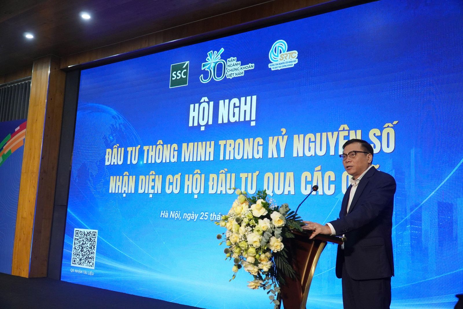 Ng Cong Minh Truong ban QLQ.jpg