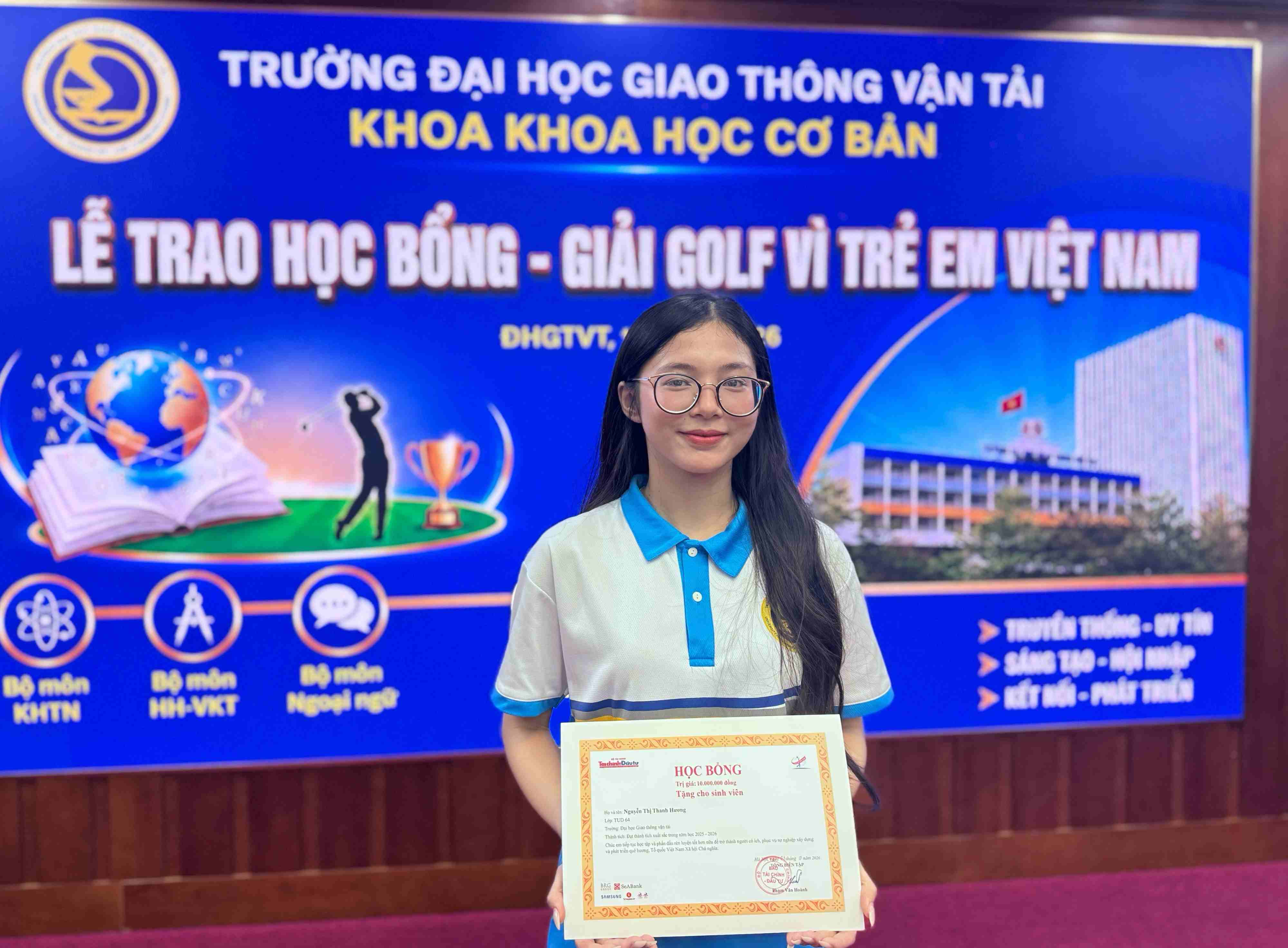 sinh vien.jpg