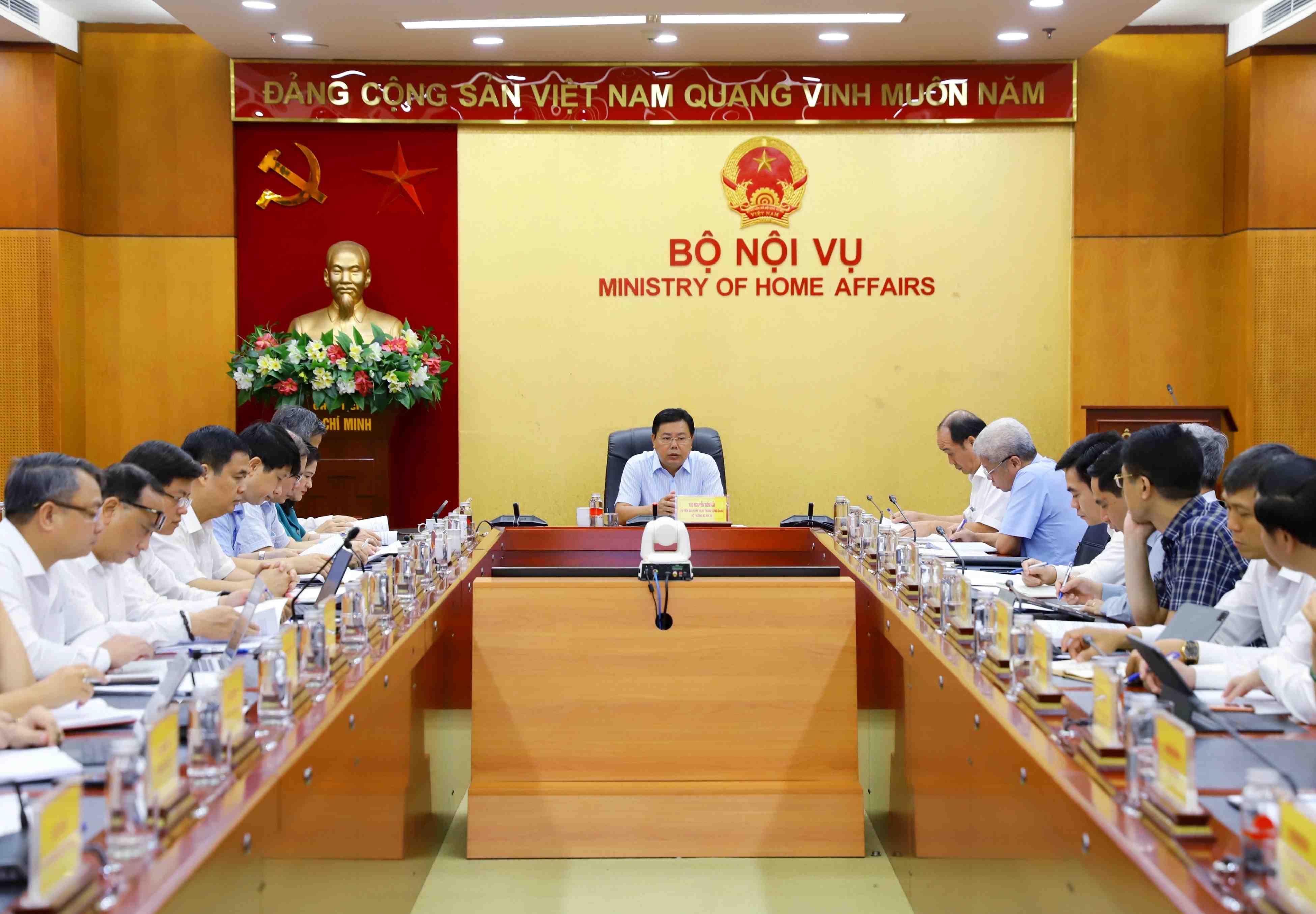 giao-ban-bo-noi-vu (1) giao-ban-bo-noi-vu (1)