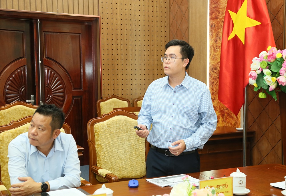 Đại diện C&ocirc;ng ty Cổ phần N&ocirc;ng nghiệp BAF Việt Nam tr&igrave;nh b&agrave;y Dự &aacute;n